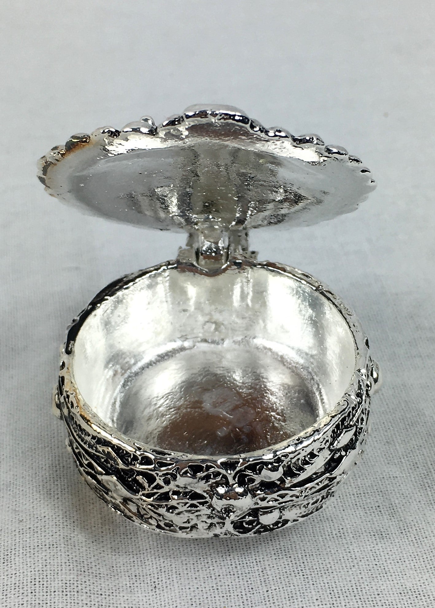 Filigree Reliquary Box 01