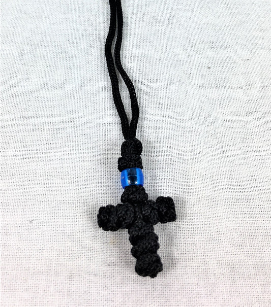 Knot Rope Cross Necklace 01
