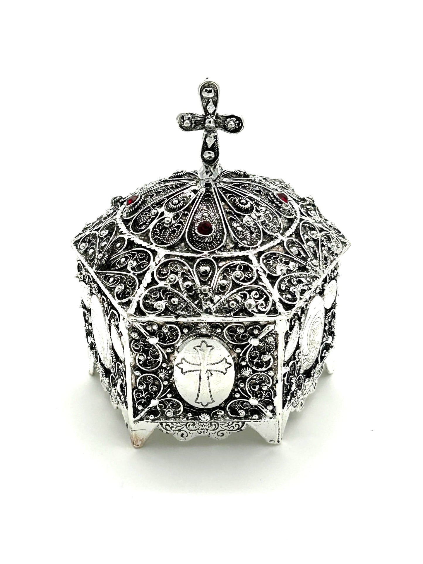 Reliquary 21 (Silver with Cross on Top)